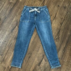 Judy Blue Jeans Women's size 11 Blue High Rise Joggers Tapered Comfort Stretch
